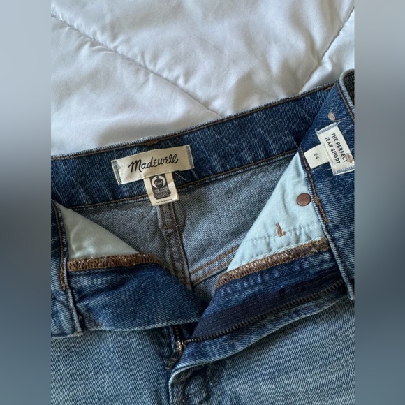 Madewell | The Perfect Jean Short in Balsam Wash | Sz 24 - Picture 6 of 9